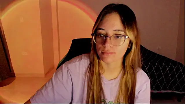 atenas 05  online show from November 9, 2025, 9:40 am