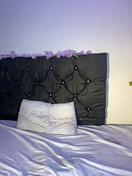 alisson carolina73 online show from February 21, 2025, 1:11 am