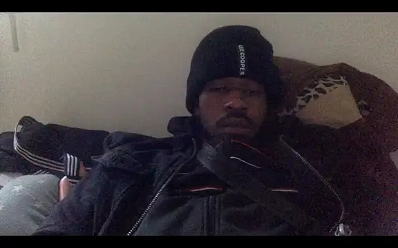 POPAYE972 online show from December 3, 2025, 2:15 pm