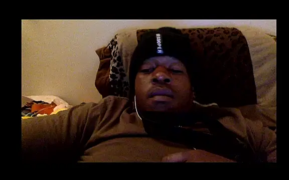 POPAYE972 online show from April 20, 2026, 12:02 am