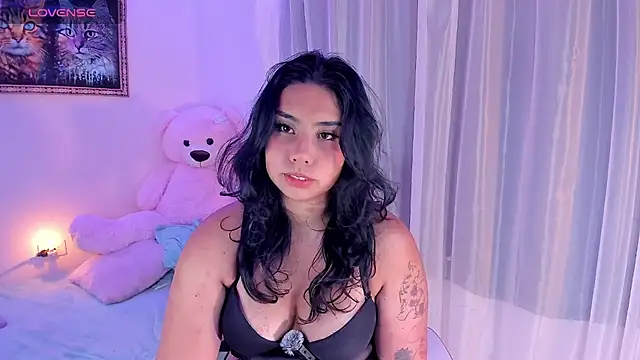 kiki cavilll online show from June 18, 2026, 12:00 am