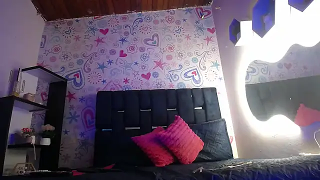 KOURTNEY-- online show from March 8, 2025, 1:17 am