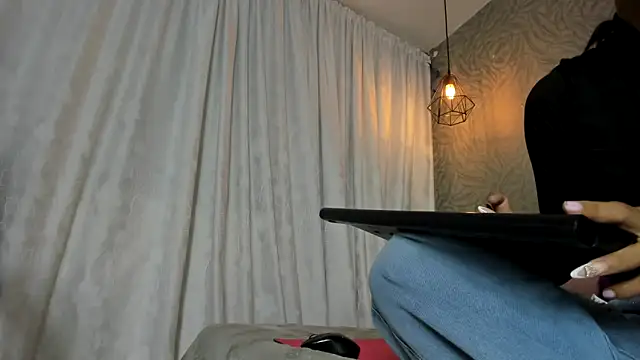 KOURTNEY-- online show from January 17, 2026, 2:27 am