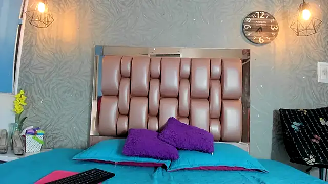 KOURTNEY-- online show from February 21, 2026, 2:23 am