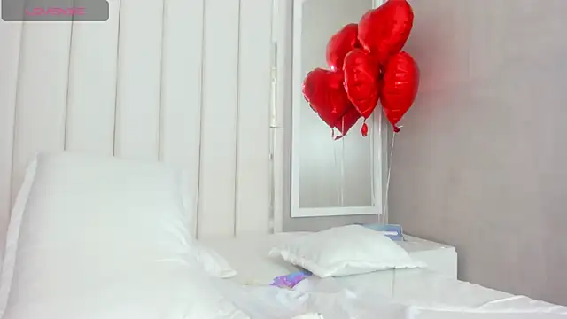 Carohorny4u online show from February 11, 2025, 4:24 pm