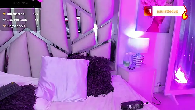 Snapshot of paulette_dupont chatting on March 23, 2025, 4:05 am paulette dupont online show from March 23, 2025, 4:05 am