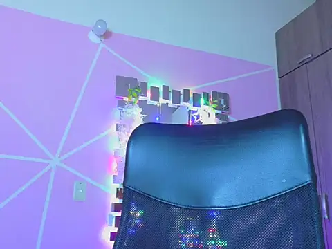  ALLYSON18  online show from March 29, 2026, 11:32 am