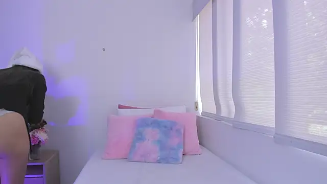 Brisa blue online show from December 20, 2024, 4:04 pm