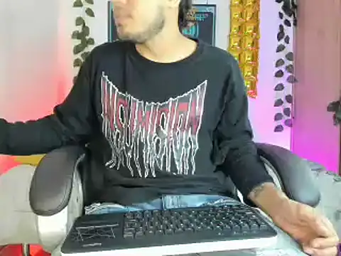 Snapshot of mikee_scooth chatting on January 25, 2025, 6:55 am mikee scooth online show from January 25, 2025, 6:55 am