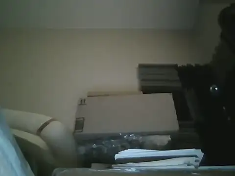 Snapshot of BigDcrizz chatting on October 19, 2025, 4:51 pm BigDcrizz online show from October 19, 2025, 4:51 pm