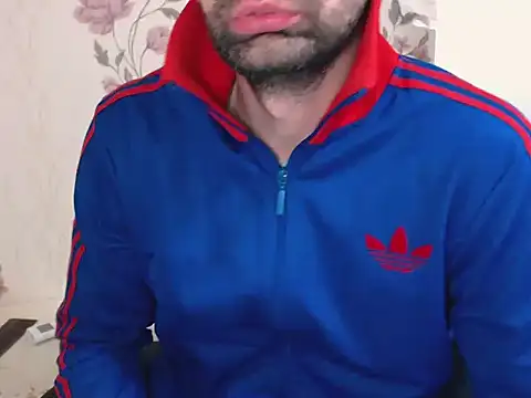 Leo 1617 online show from November 18, 2025, 3:27 pm