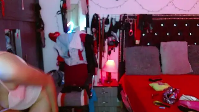 SamaraMartinez online show from February 24, 2026, 7:01 pm