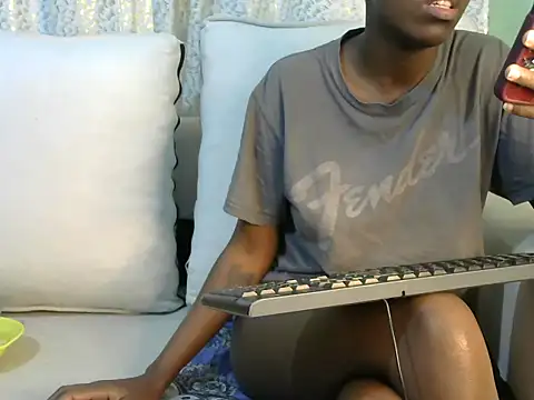 Caryyyl online show from November 15, 2025, 12:23 pm