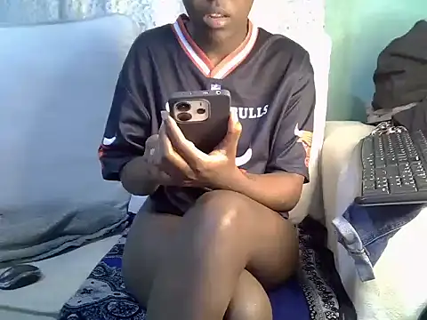 Caryyyl online show from January 11, 2026, 8:19 am