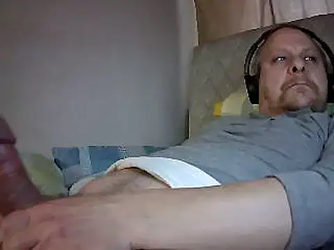 amylrmm1903 online show from February 22, 2025, 2:19 pm