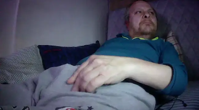 amylrmm1903 online show from March 2, 2025, 8:40 pm