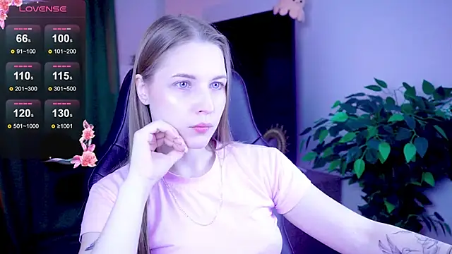 CuteMousee online show from November 7, 2025, 6:46 am