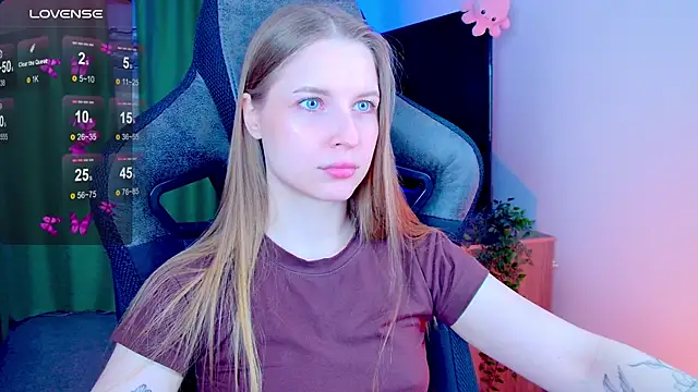 CuteMousee online show from April 17, 2026, 8:50 am