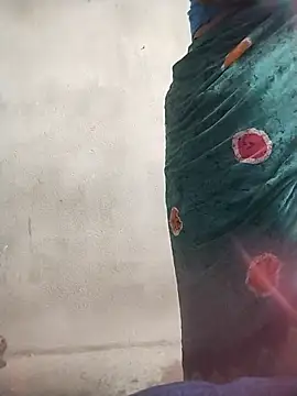 Priya-bhabi012 online show from February 24, 2026, 1:09 pm