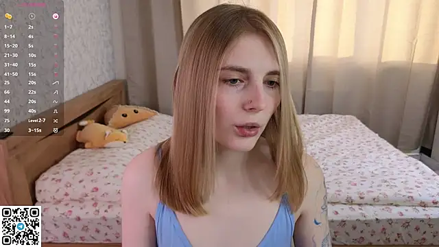 HalieCross online show from January 9, 2025, 6:06 am