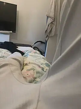 vielcumm online show from October 26, 2025, 2:56 pm