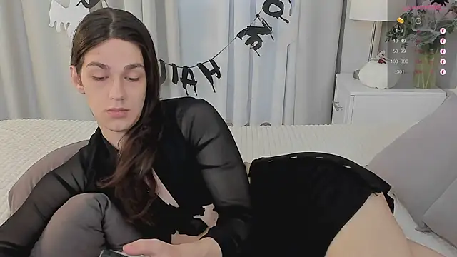 Alfreda Mills online show from October 31, 2025, 10:16 am