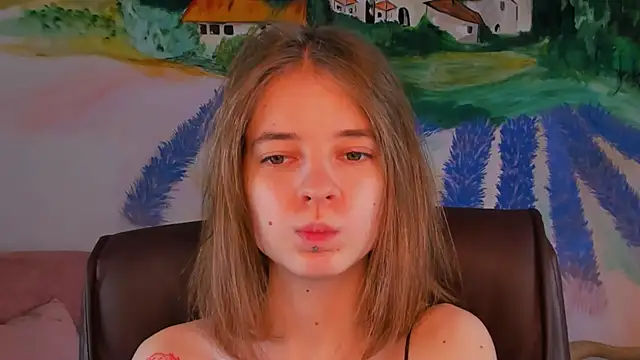 TinaDavil online show from February 5, 2025, 2:16 pm