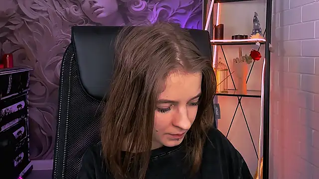 TinaDavil online show from March 3, 2025, 8:43 pm