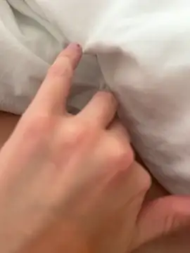 hornygirl98989 online show from September 18, 2025, 1:02 pm