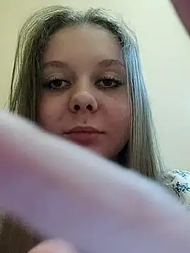 Snapshot of Ekaterina27 chatting on March 5, 2025, 7:06 pm Ekaterina27 online show from March 5, 2025, 7:06 pm