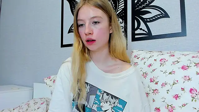 minidivaa  online show from January 21, 2025, 9:04 pm