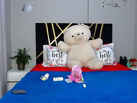 MissBigNipples online show from September 29, 2025, 2:38 am