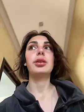 SandraCarter online show from March 12, 2025, 1:40 pm