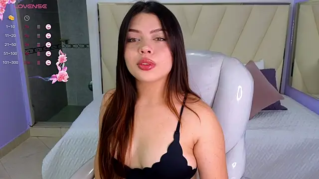 Snapshot of Sexy_paradise18_ chatting on March 8, 2025, 4:23 am Sexy paradise18  online show from March 8, 2025, 4:23 am