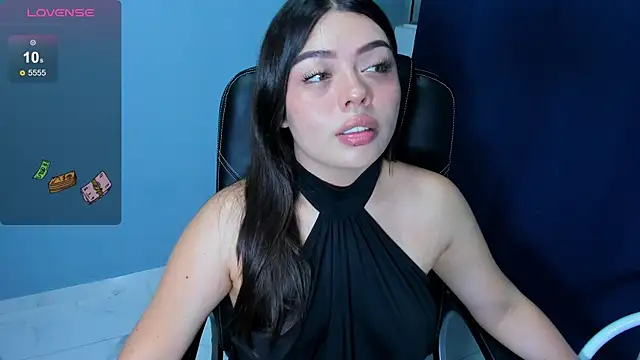 Snapshot of Sexy_paradise18_ chatting on June 2, 2026, 12:45 am Sexy paradise18 online show from June 2, 2026, 12:45 am