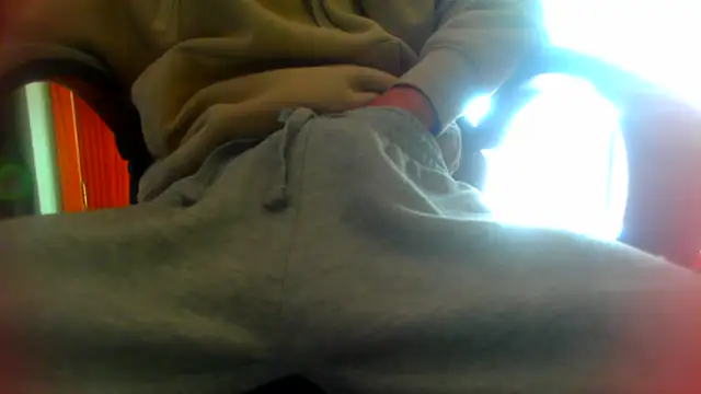 Snapshot of ruben1223 chatting on March 25, 2026, 1:39 pm ruben1223 online show from March 25, 2026, 1:39 pm