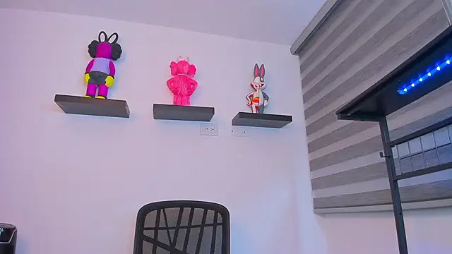 Gangster Girl online show from October 16, 2025, 3:07 am