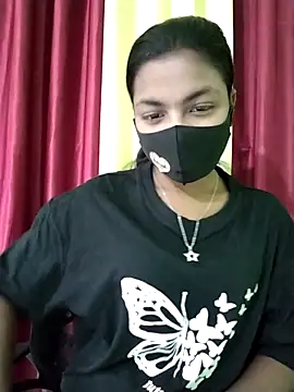 Myra-sen online show from March 7, 2025, 4:02 am