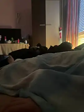 zolihorvat11 online show from February 23, 2026, 10:12 am