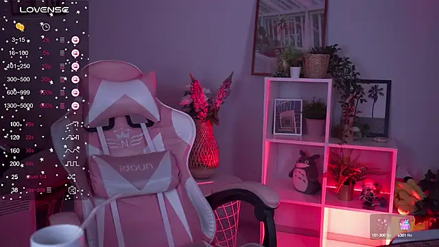 Lana  May online show from February 8, 2025, 4:14 pm