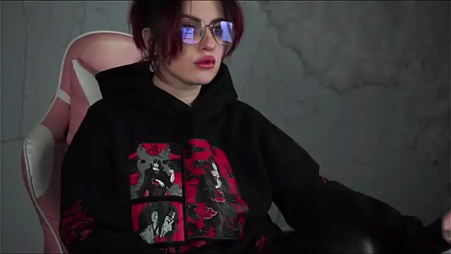 Lana  May online show from March 16, 2025, 11:27 am