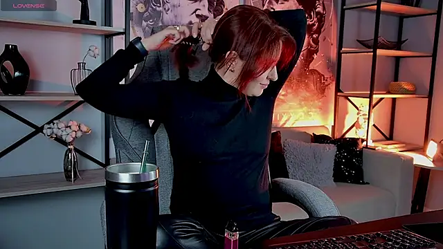 Lana  May online show from September 27, 2025, 12:10 pm