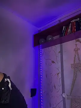 meganthompsonn22 online show from January 29, 2025, 6:01 am