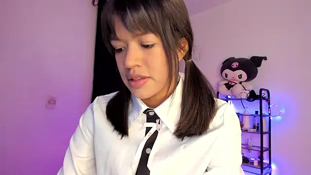 meganthompsonn22 online show from February 12, 2026, 6:25 pm