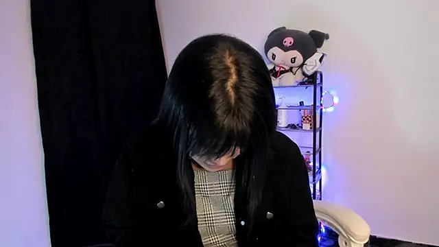 meganthompsonn22 online show from February 25, 2026, 7:18 am