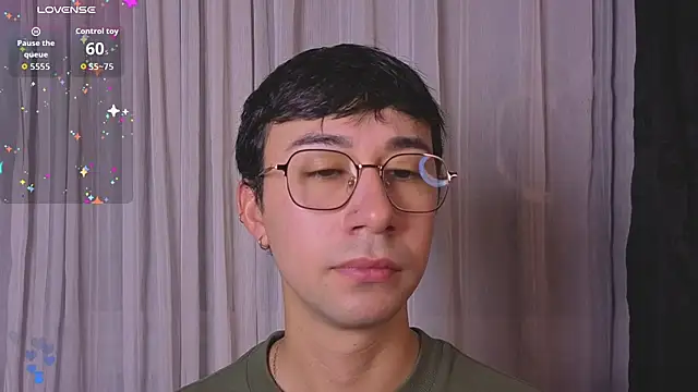 cameron cum online show from April 18, 2026, 10:19 am