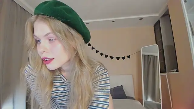 ass latte online show from November 6, 2025, 4:57 am