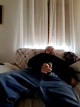 Snapshot of bluangelo chatting on March 11, 2025, 7:58 am bluangelo online show from March 11, 2025, 7:58 am