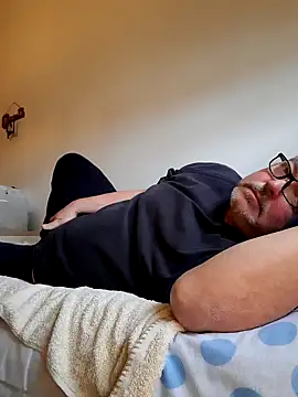 Snapshot of bluangelo chatting on March 19, 2025, 1:29 pm bluangelo online show from March 19, 2025, 1:29 pm