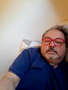 bluangelo online show from March 11, 2026, 1:39 pm